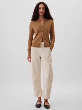 NWT Gap ($89.99) Khaki Barrel Pants